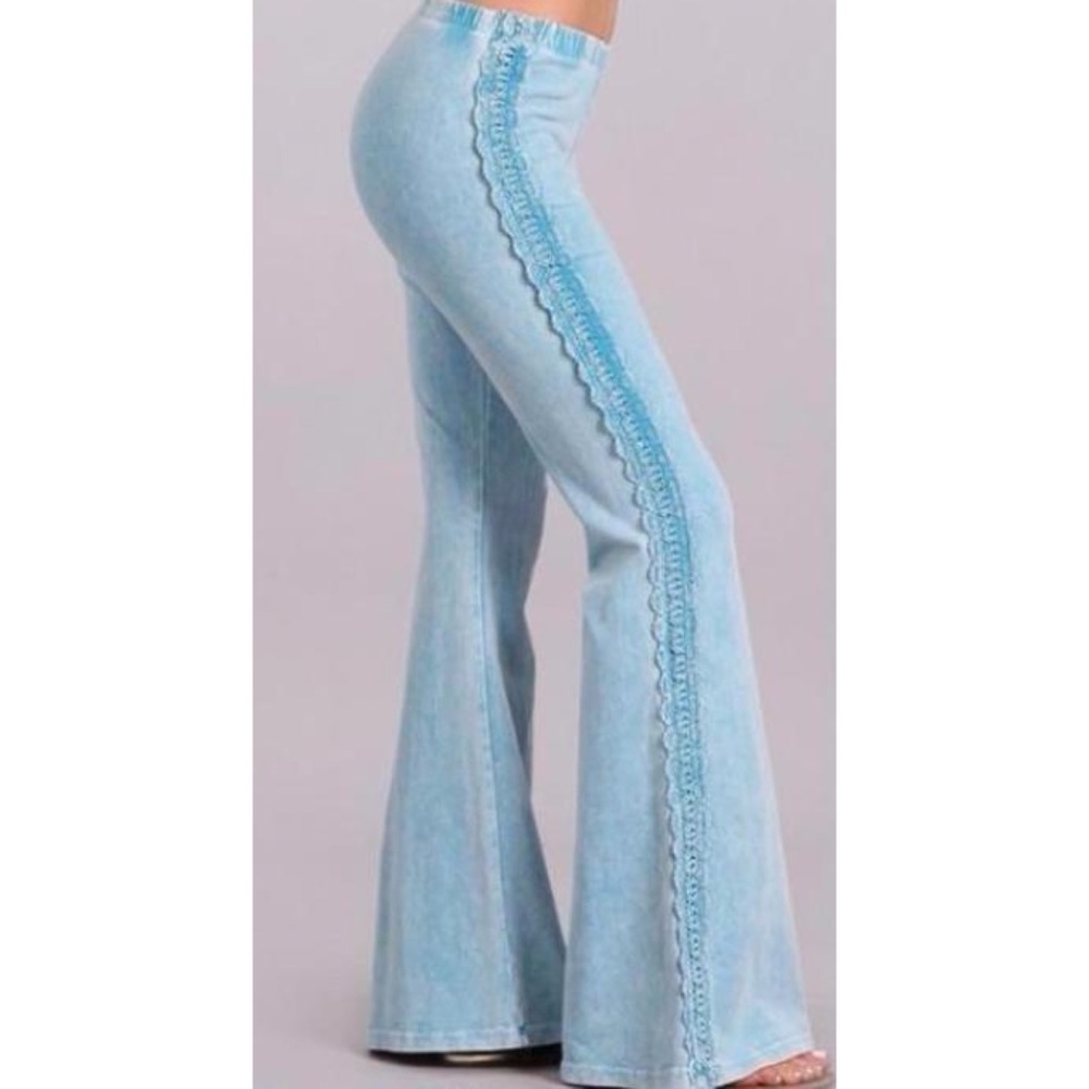 ❤️•Chatoyant• mineral wash sky blue bell bottoms